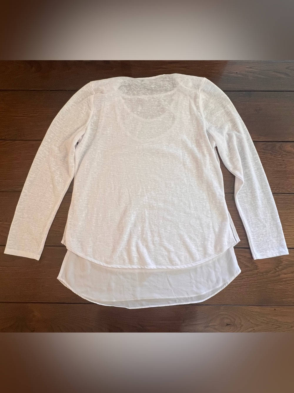 Crosby. White Long Sleeve Top. Size M - Picture 4 of 8